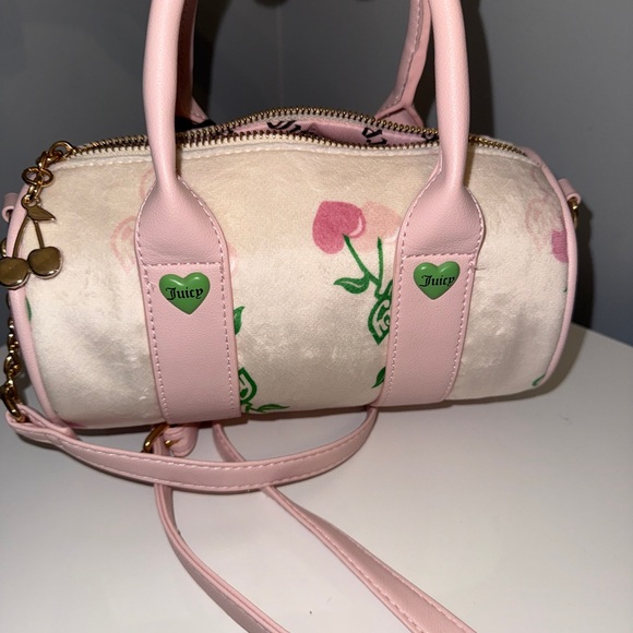 Juicy Couture Cherry Gelato Mini Barrel Bag Cream Pink Y2K Retro Crossbody - Picture 6 of 6